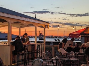 Restaurant - Hotel Wolfe Island (Wolfe Island)