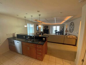 Interior - Gorgeous Suite on East Grand Traverse Bay (Traverse City)