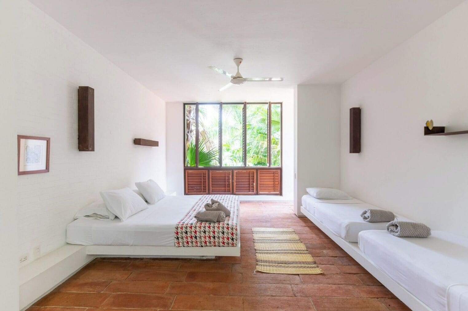 Deluxe House, Patio, Garden View | 5 bilik tidur, seterika/papan seterika 