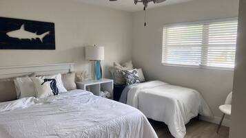 3 chambres, bureau, Wi-Fi gratuit, draps fournis