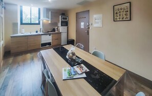 Fridge, microwave, stovetop, dishwasher - Amazing apartment in Saint Chinian (Saint Chinian)