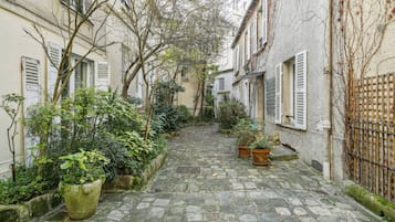 Enceinte de lâhĂ©bergement