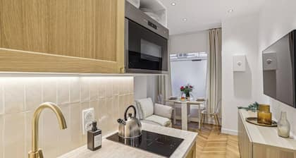 Lavie Maison : Hot Tub & AC Near Arc de Triomphe
