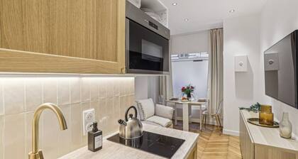 Lavie Maison : Hot Tub & AC Near Arc de Triomphe