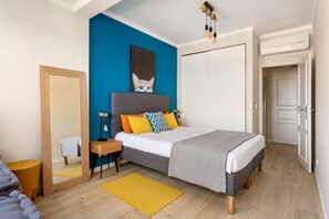1 bedroom, iron/ironing board, internet, bed sheets