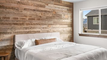 3 Schlafzimmer, Zimmersafe, Schreibtisch, Bügeleisen/Bügelbrett
