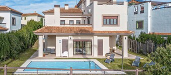 Nice home in Guillena with WiFi