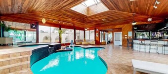 Pool, Beaches, OWA, Dining, and More | Palmaway