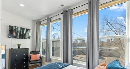 Top-Floor of 2-Story - Downtown area of SLC & Close to the University of Utah.