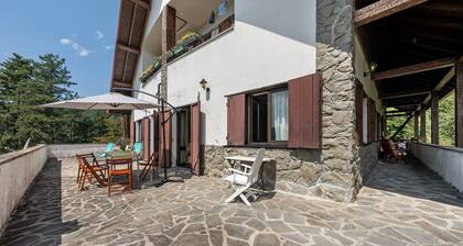 Appartement 'Alta Via Ligure - La Squazza' avec Vue Montagne, Terrasse Privée et Wi-Fi