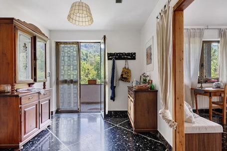 Interior. Apartment 'Alta Via Ligure - La Squazza' with Mountain View, Private Terrace and Wi-Fi