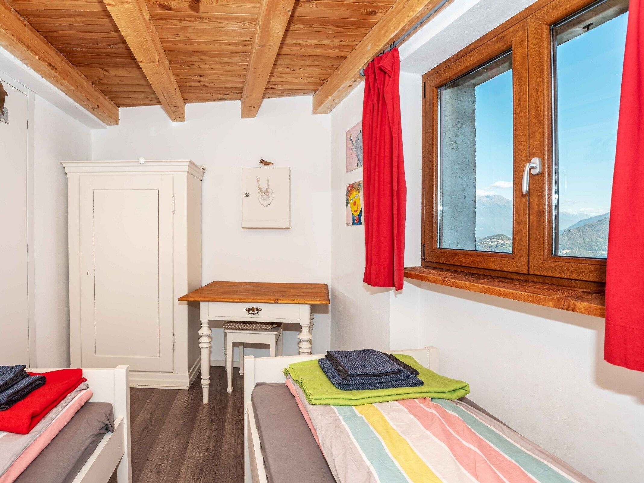 2 chambres, Wi-Fi gratuit, draps fournis