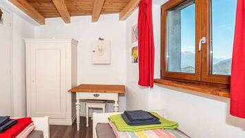 2 chambres, Wi-Fi gratuit, draps fournis