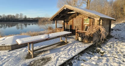 Cozy home in Borlänge with lake view
