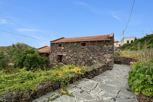 Apartment 'Higuera Morales' with Mountain View and Private Terrace