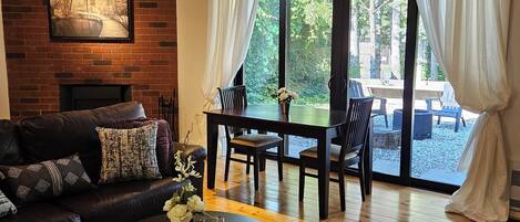 智能電視、壁爐