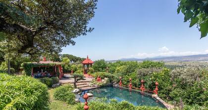 Country House 'Maravilloso Jardin Oriental' with Mountain View, Wi-Fi and Air Conditioning
