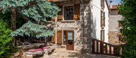 Enceinte de lâhĂ©bergement