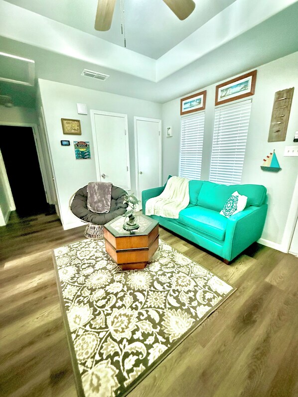 Smart TV, music library, stereo