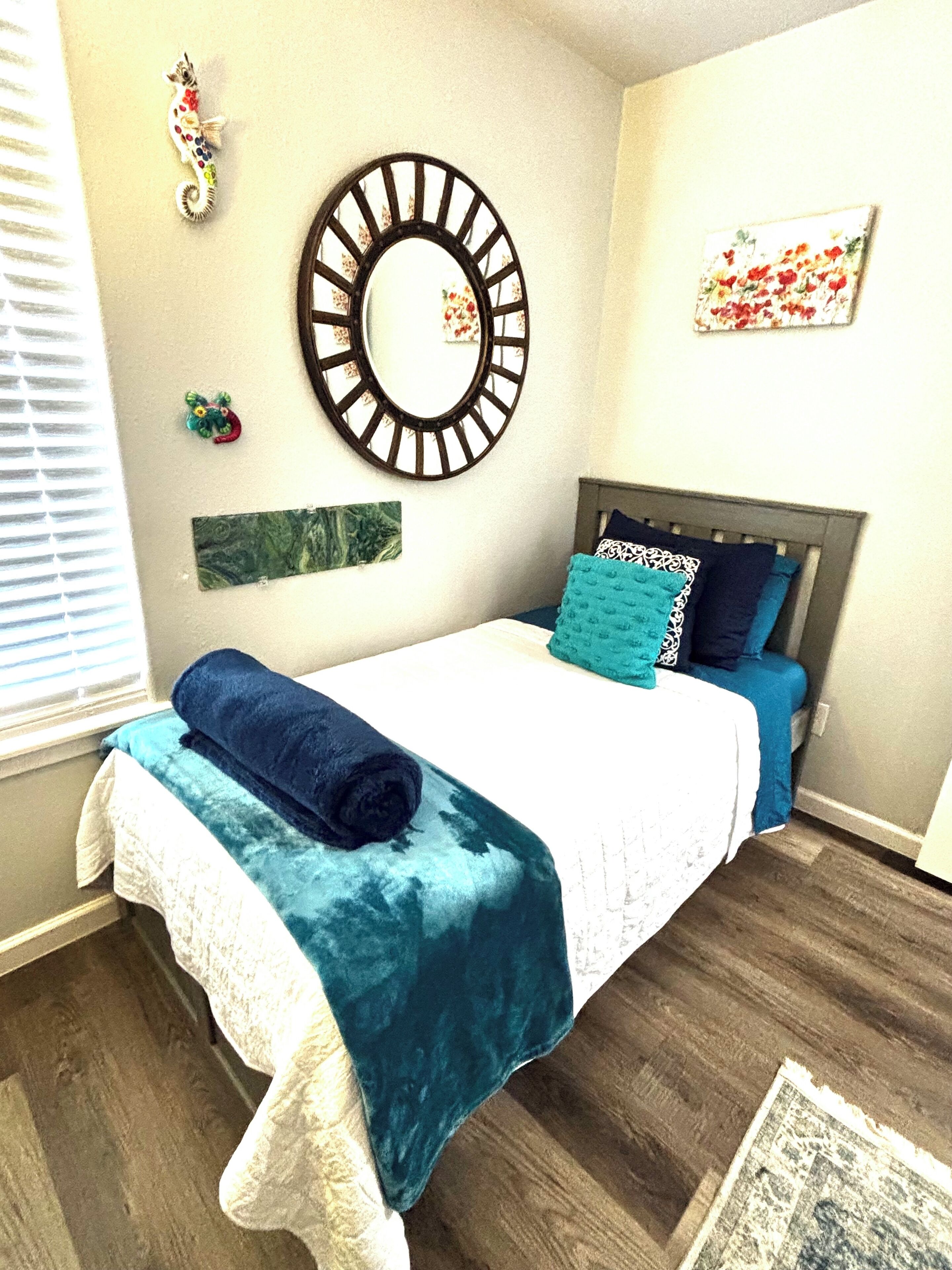 2 camere, una scrivania, ferro/asse da stiro, Wi-Fi gratuito