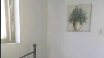 1 quarto, Wi-Fi de cortesia, roupa de cama