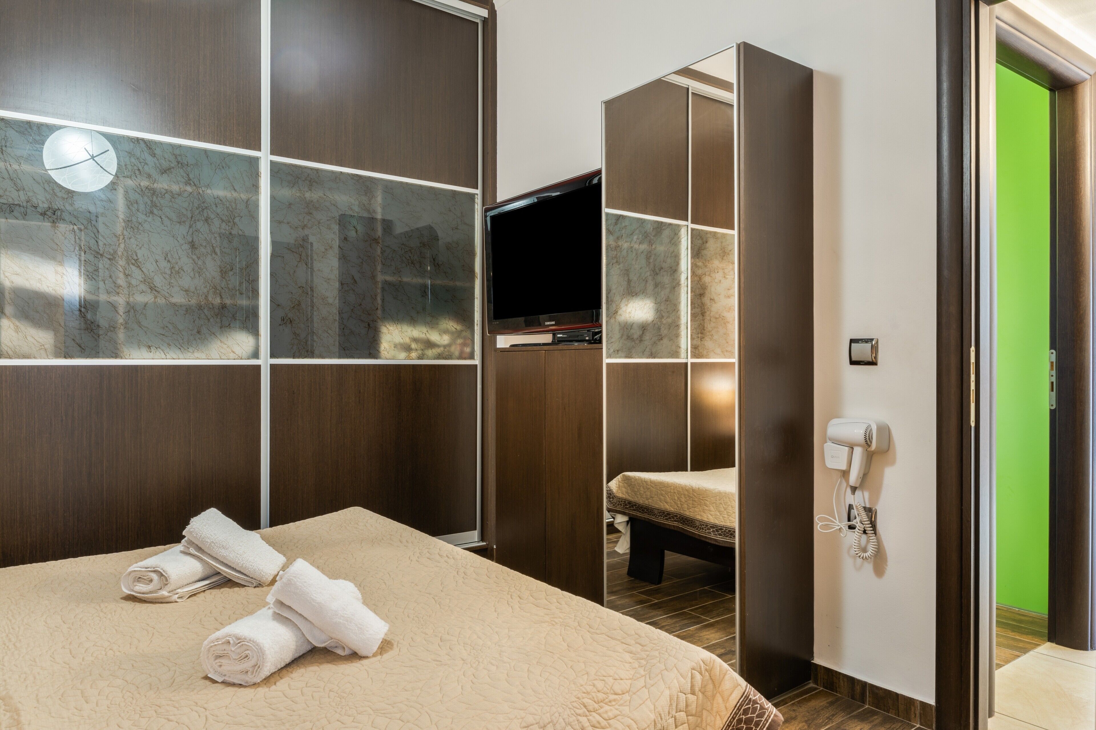 2 bedrooms, free WiFi, bed sheets