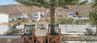 Studio Apartment 'Mouria  A' with Sea View, Wi-Fi and Air Conditioning