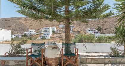 Studio Apartment 'Mouria A' with Sea View, Wi-Fi and Air Conditioning