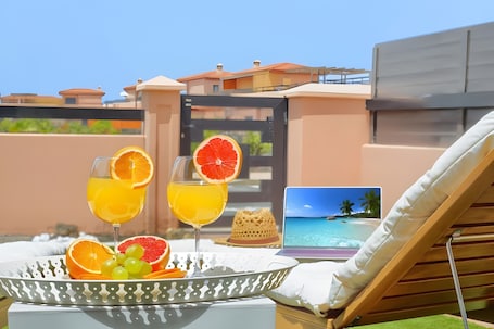 Outdoor dining. Vacation 'Bonita Lajares 3' with Shared Pool, Private Terrace and Wi-Fi