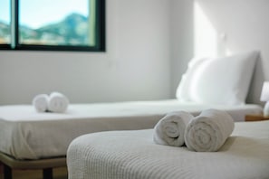 2 soverom, strykejern/-brett, wi-fi (inkludert) og sengetøy