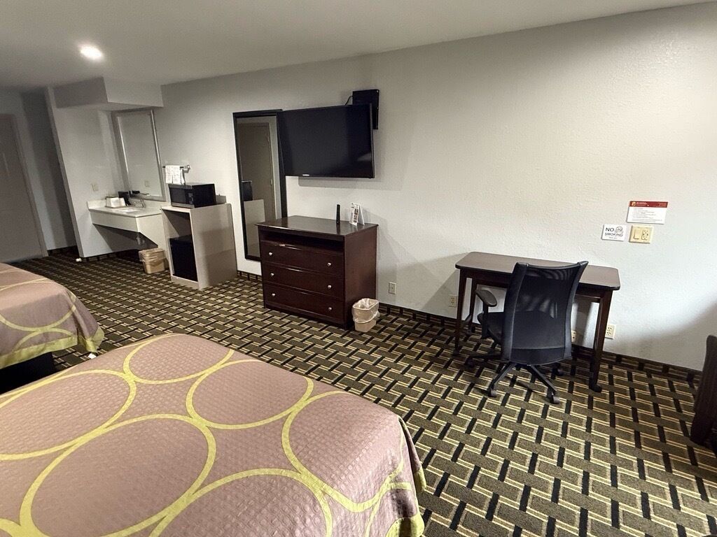 Photo - Crystal Inn Northeast Houston Downtown I-610