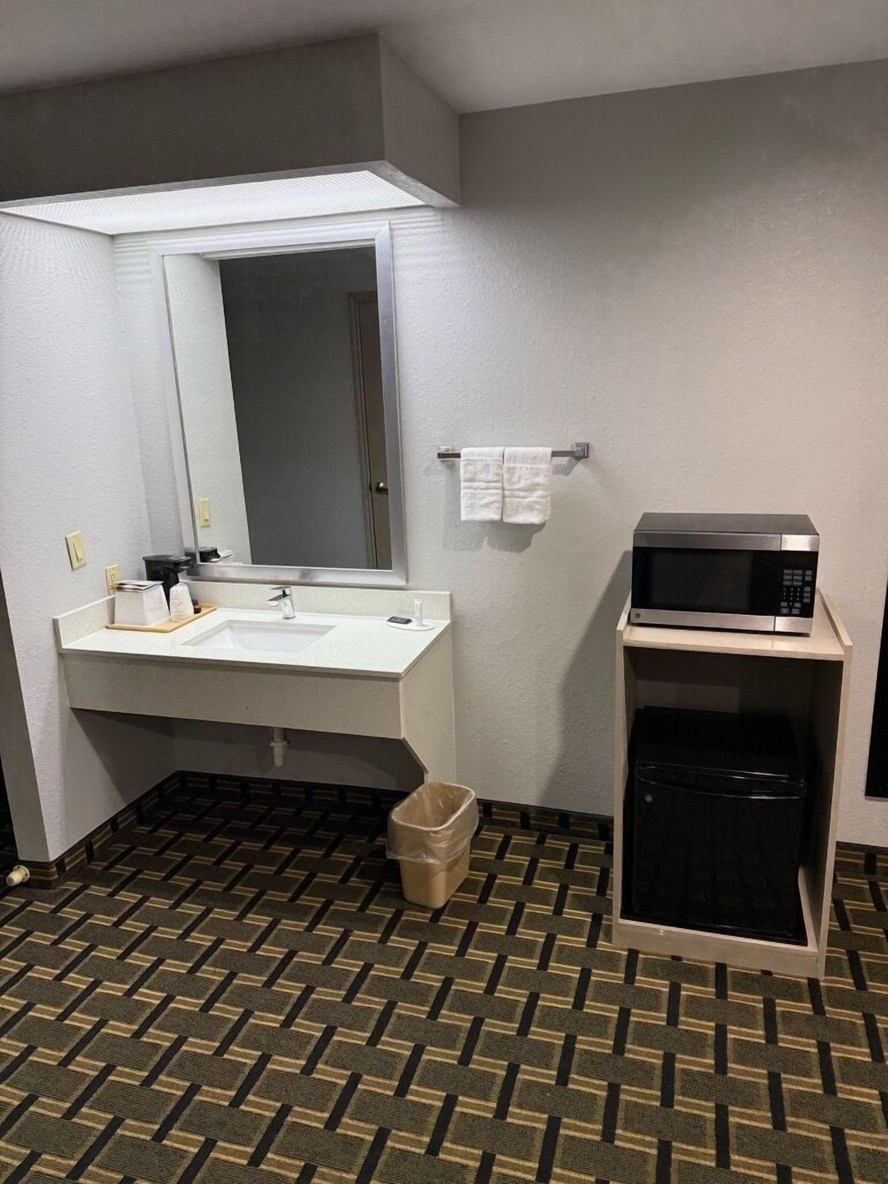 Photo - Crystal Inn Northeast Houston Downtown I-610