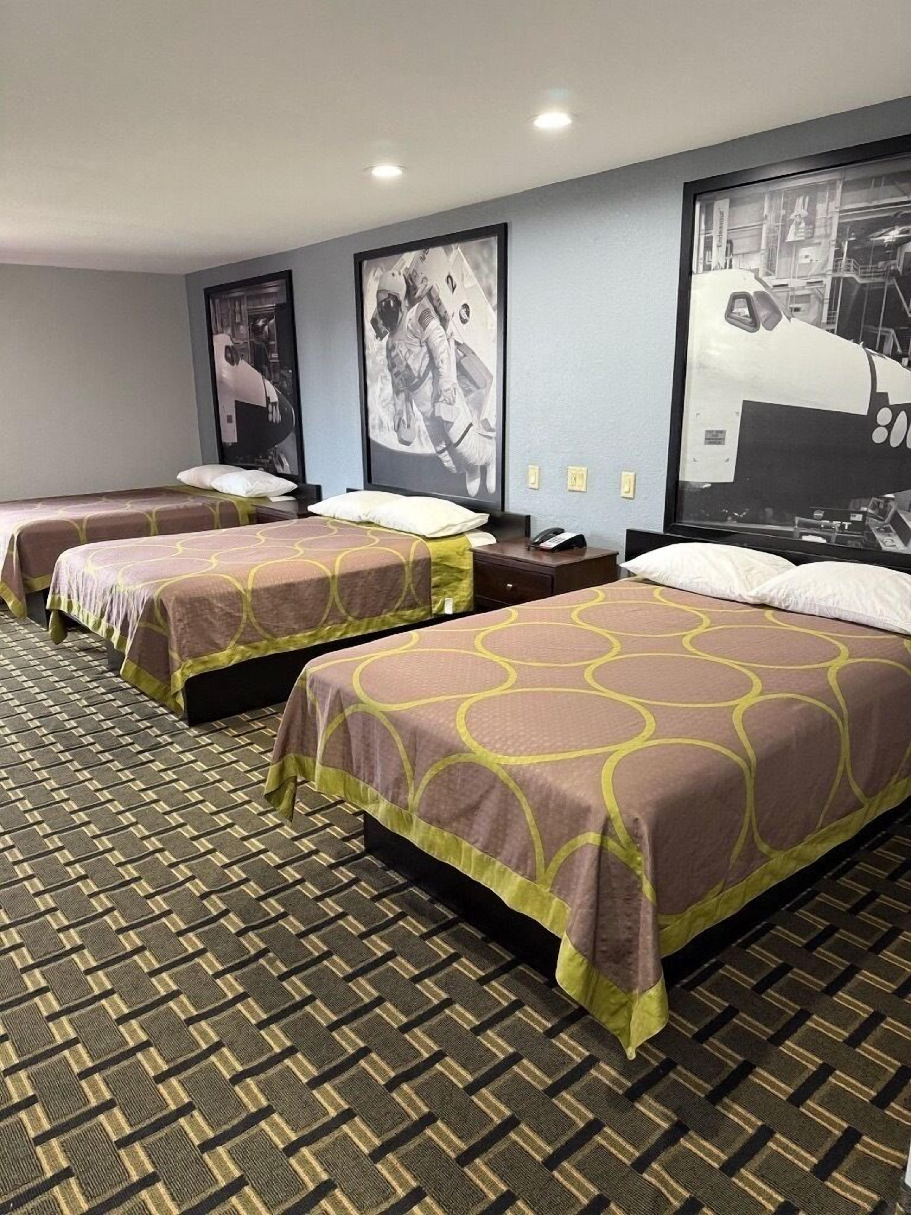 Photo - Crystal Inn Northeast Houston Downtown I-610