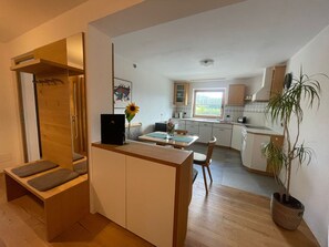 Køleskab, ovn, kogeplade, opvaskemaskine