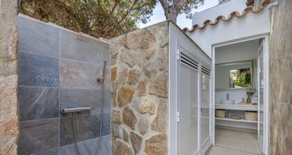 Holiday Home 'Chalet Con Piscina' with Private Pool, Wi-Fi and Air Conditioning