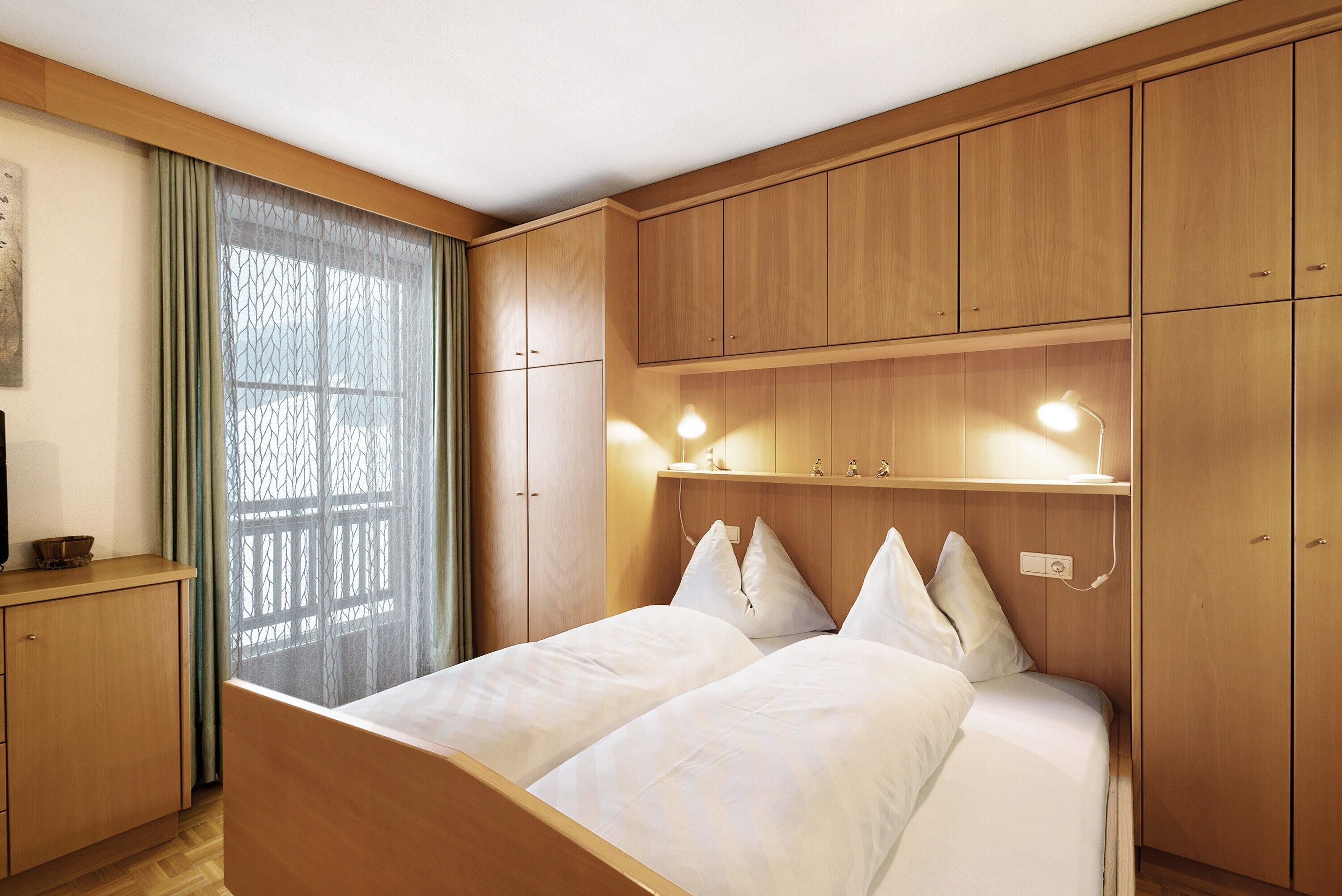 Wi-Fi de cortesia, roupa de cama