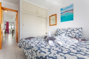 1 bedroom, iron/ironing board, free WiFi, bed sheets