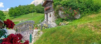 Apartment 'Schlern' with Mountain View, Private Terrace and Wi-Fi