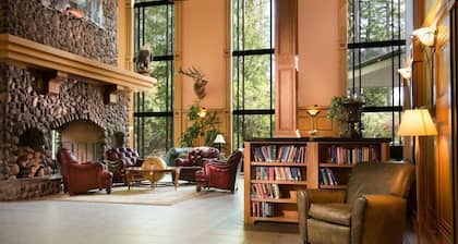 King Room with Courtyard View