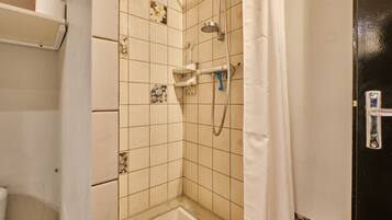 Doccia, asciugacapelli