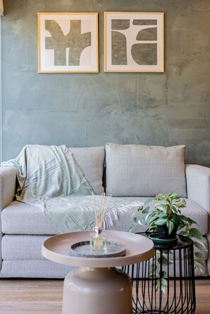 Deluxe Apartment, 1 Bedroom | Living area