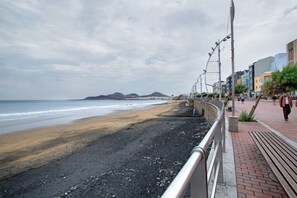 Beach nearby - Vacation 'Bonny' with Sea View, Balcony and Wi-Fi (Las Palmas de Gran Canaria)