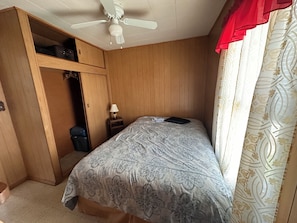 2 chambres, fer et planche Ă repasser, Wi-Fi, draps fournis