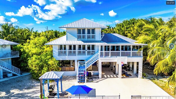 Exterior - Atlantic View Luxury Villa with Pool (Summerland Key)