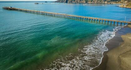 The Deckhouse | Historic Charm Steps to Sand