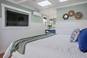 Cuna de viaje, wifi y ropa de cama 