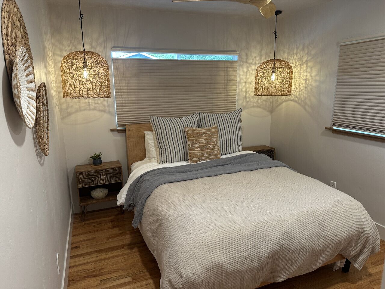 2 bedrooms, iron/ironing board, travel cot, WiFi