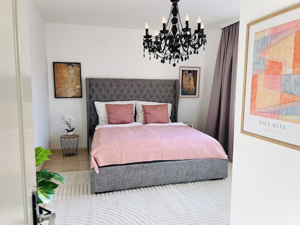 1 bedroom, iron/ironing board, travel cot, WiFi