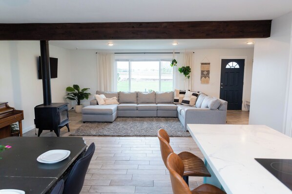 TV connectée, cheminée