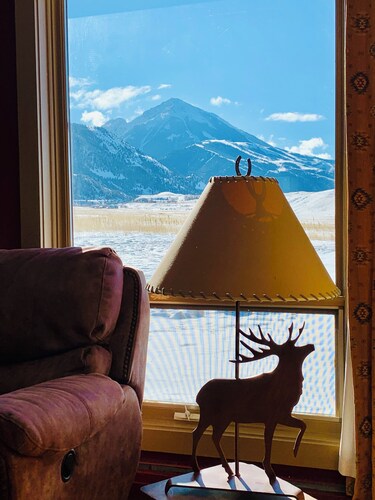 Majestic Getaway in the Mountains The Steele House Paradise Valley Montana